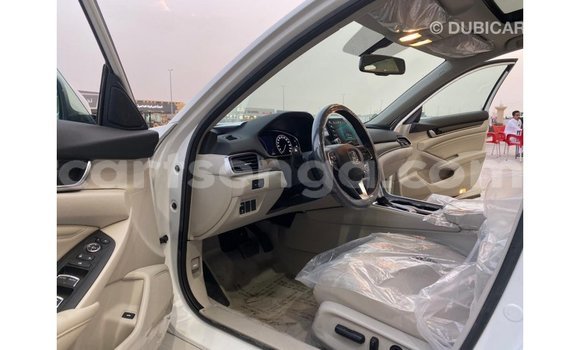 Buy Import Honda T White Bike in Import - Dubai in Hhohho Buy Import Honda T White Bike in Import - Dubai in Hhohho