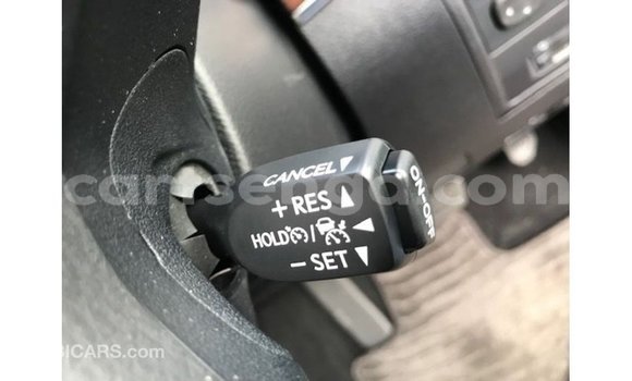 Nunua Imported Toyota Land Cruiser White Gari ndani ya Import - Dubai nchini Hhohho Nunua Imported Toyota Land Cruiser White Gari ndani ya Import - Dubai nchini Hhohho