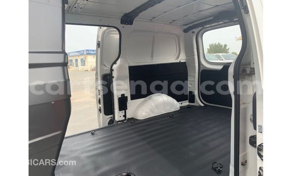 Nunua Imported Hyundai Cargo White Gari ndani ya Import - Dubai nchini Hhohho Nunua Imported Hyundai Cargo White Gari ndani ya Import - Dubai nchini Hhohho