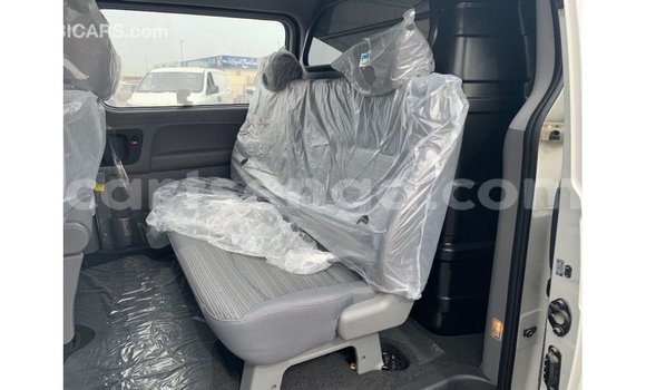 Nunua Imported Hyundai Cargo White Gari ndani ya Import - Dubai nchini Hhohho Nunua Imported Hyundai Cargo White Gari ndani ya Import - Dubai nchini Hhohho