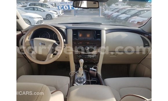 Buy Import Nissan Patrol White Car in Import - Dubai in Hhohho Buy Import Nissan Patrol White Car in Import - Dubai in Hhohho