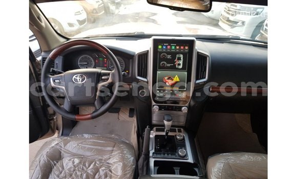 Buy Import Toyota Land Cruiser Other Car in Import - Dubai in Hhohho Buy Import Toyota Land Cruiser Other Car in Import - Dubai in Hhohho