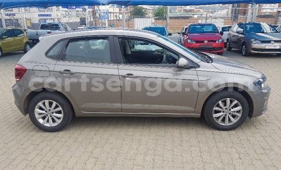 Buy Used Volkswagen Polo Silver Car in Hluti in Shiselweni District Buy Used Volkswagen Polo Silver Car in Hluti in Shiselweni District