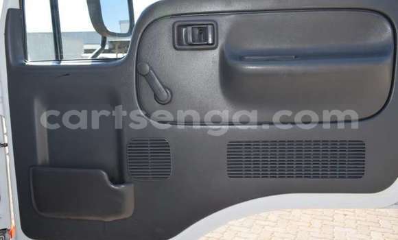 Nunua Ilio tumika Nissan UD White Lori ndani ya Ezulwini nchini Hhohho Nunua Ilio tumika Nissan UD White Lori ndani ya Ezulwini nchini Hhohho