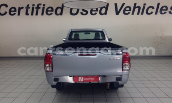 Nunua Ilio tumika Toyota Hilux Beige Gari ndani ya Ezulwini nchini Hhohho Nunua Ilio tumika Toyota Hilux Beige Gari ndani ya Ezulwini nchini Hhohho