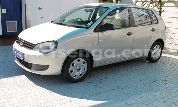 Acheter Occasion Voiture Volkswagen Polo Gris à Hlatikulu, Shiselweni District Acheter Occasion Voiture Volkswagen Polo Gris à Hlatikulu, Shiselweni District