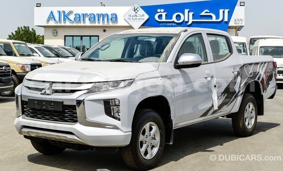 Buy Import Mitsubishi L200 White Car in Import - Dubai in Hhohho Buy Import Mitsubishi L200 White Car in Import - Dubai in Hhohho