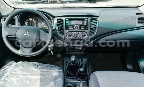 Buy Import Mitsubishi L200 White Car in Import - Dubai in Hhohho Buy Import Mitsubishi L200 White Car in Import - Dubai in Hhohho