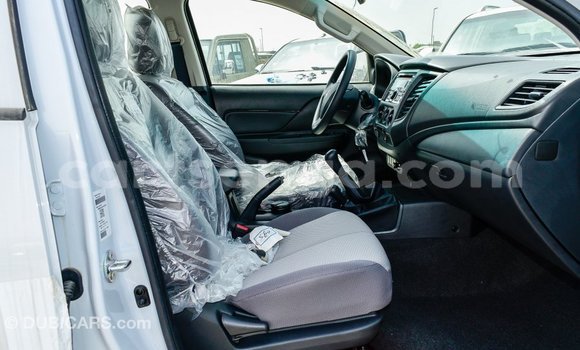 Buy Import Mitsubishi L200 White Car in Import - Dubai in Hhohho Buy Import Mitsubishi L200 White Car in Import - Dubai in Hhohho