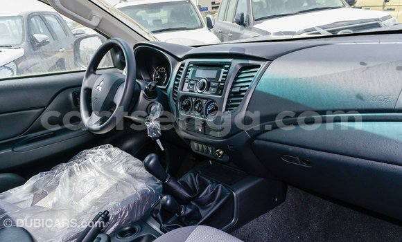 Buy Import Mitsubishi L200 White Car in Import - Dubai in Hhohho Buy Import Mitsubishi L200 White Car in Import - Dubai in Hhohho