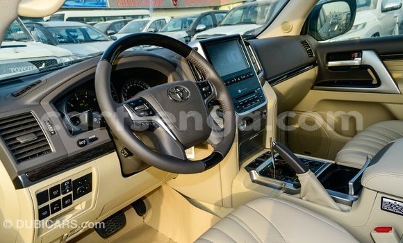 Buy Import Toyota Land Cruiser Black Car in Import - Dubai in Hhohho Buy Import Toyota Land Cruiser Black Car in Import - Dubai in Hhohho