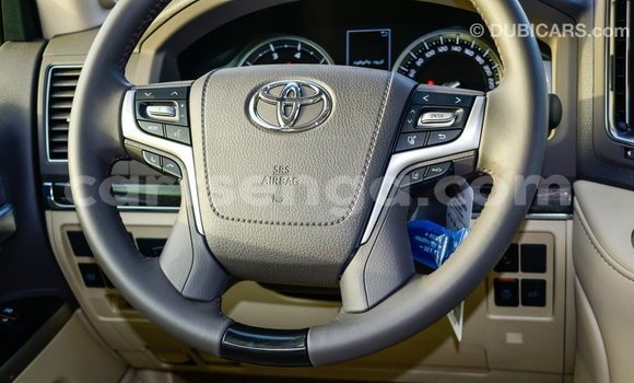 Buy Import Toyota Land Cruiser Black Car in Import - Dubai in Hhohho Buy Import Toyota Land Cruiser Black Car in Import - Dubai in Hhohho