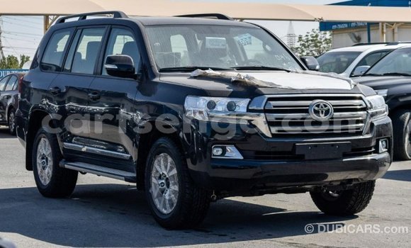 Nunua Imported Toyota Land Cruiser Black Gari ndani ya Import - Dubai nchini Hhohho Nunua Imported Toyota Land Cruiser Black Gari ndani ya Import - Dubai nchini Hhohho
