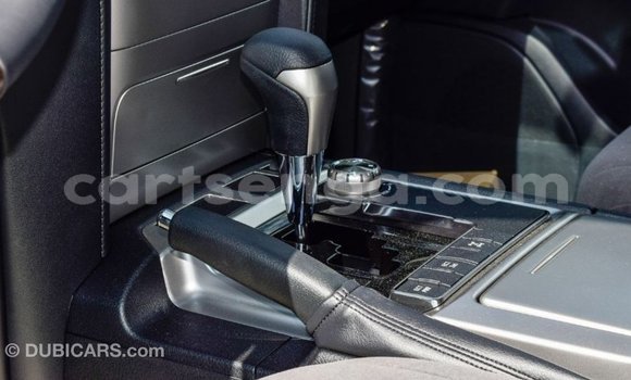Nunua Imported Toyota Land Cruiser Black Gari ndani ya Import - Dubai nchini Hhohho Nunua Imported Toyota Land Cruiser Black Gari ndani ya Import - Dubai nchini Hhohho