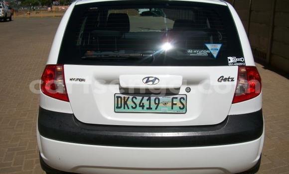 Buy Used Hyundai Getz White Car in Hlatikulu in Shiselweni District Buy Used Hyundai Getz White Car in Hlatikulu in Shiselweni District