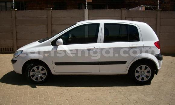 Buy Used Hyundai Getz White Car in Hlatikulu in Shiselweni District Buy Used Hyundai Getz White Car in Hlatikulu in Shiselweni District