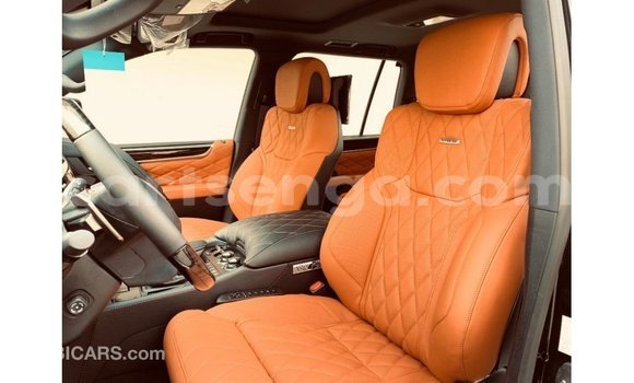 Nunua Imported Lexus LX Black Gari ndani ya Import - Dubai nchini Hhohho Nunua Imported Lexus LX Black Gari ndani ya Import - Dubai nchini Hhohho