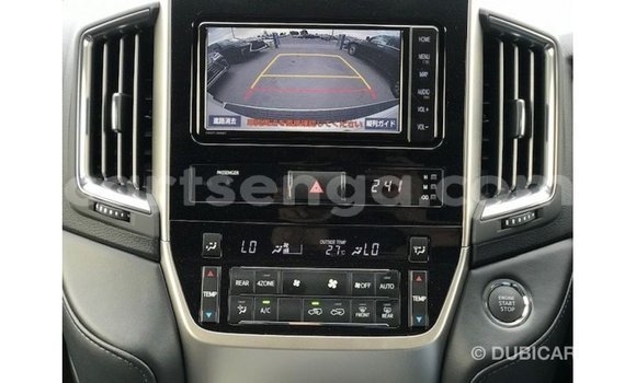 Nunua Imported Toyota Land Cruiser White Gari ndani ya Import - Dubai nchini Hhohho Nunua Imported Toyota Land Cruiser White Gari ndani ya Import - Dubai nchini Hhohho