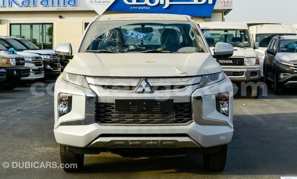 Buy Import Mitsubishi L200 White Car in Import - Dubai in Hhohho Buy Import Mitsubishi L200 White Car in Import - Dubai in Hhohho