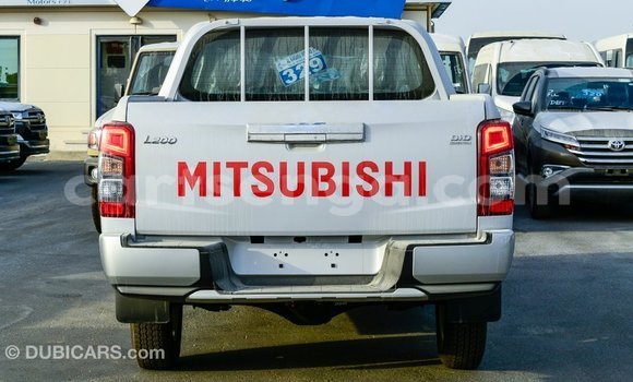 Buy Import Mitsubishi L200 White Car in Import - Dubai in Hhohho Buy Import Mitsubishi L200 White Car in Import - Dubai in Hhohho