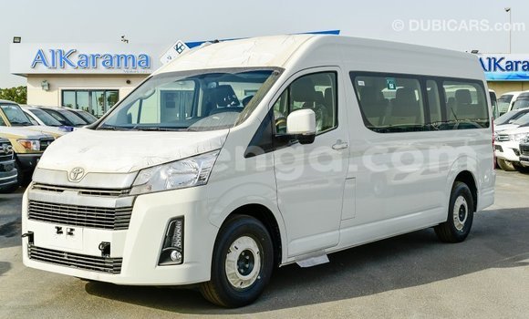 Acheter Import Voiture Toyota Hiace Blanc à Import - Dubai, Hhohho Acheter Import Voiture Toyota Hiace Blanc à Import - Dubai, Hhohho