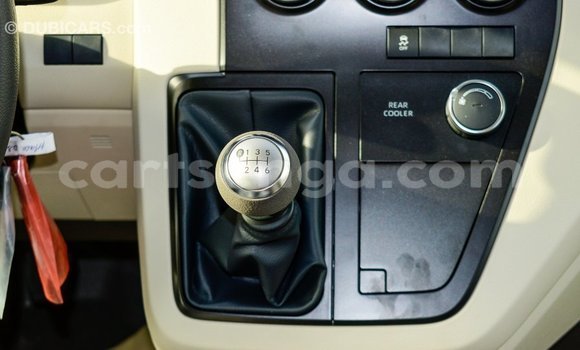 Acheter Import Voiture Toyota Hiace Blanc à Import - Dubai, Hhohho Acheter Import Voiture Toyota Hiace Blanc à Import - Dubai, Hhohho