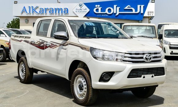 Acheter Import Voiture Toyota Hilux Blanc à Import - Dubai, Hhohho Acheter Import Voiture Toyota Hilux Blanc à Import - Dubai, Hhohho