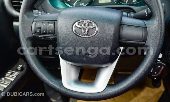Acheter Import Voiture Toyota Hilux Blanc à Import - Dubai, Hhohho Acheter Import Voiture Toyota Hilux Blanc à Import - Dubai, Hhohho