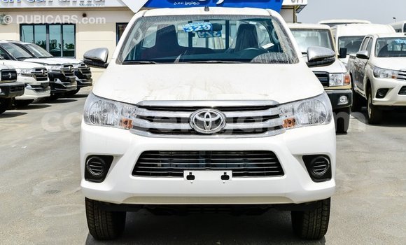 Buy Import Toyota Hilux White Car in Import - Dubai in Hhohho Buy Import Toyota Hilux White Car in Import - Dubai in Hhohho