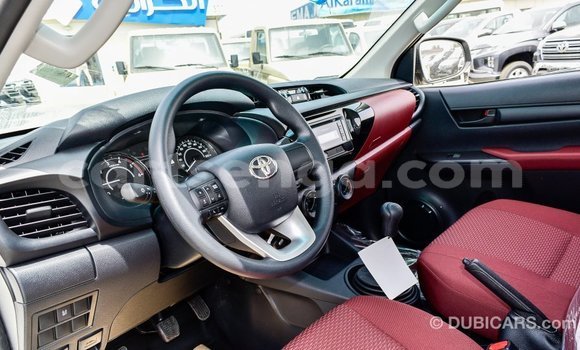 Buy Import Toyota Hilux White Car in Import - Dubai in Hhohho Buy Import Toyota Hilux White Car in Import - Dubai in Hhohho