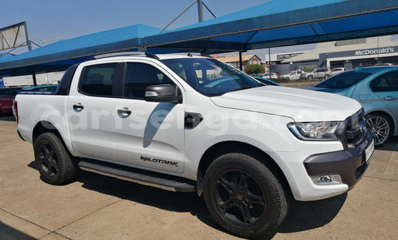 Nunua Ilio tumika Ford Ranger White Gari ndani ya Bulembu nchini Hhohho Nunua Ilio tumika Ford Ranger White Gari ndani ya Bulembu nchini Hhohho