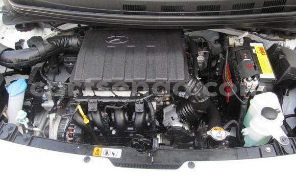 Buy Used Hyundai i10 White Car in Hluti in Shiselweni District Buy Used Hyundai i10 White Car in Hluti in Shiselweni District