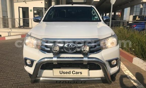 Acheter Occasion Voiture Toyota Hilux Blanc à Manzini, Manzini Acheter Occasion Voiture Toyota Hilux Blanc à Manzini, Manzini