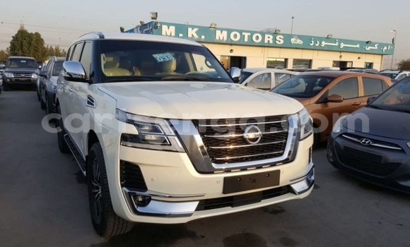 Buy Import Nissan Patrol White Car in Import - Dubai in Hhohho Buy Import Nissan Patrol White Car in Import - Dubai in Hhohho