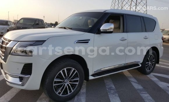 Buy Import Nissan Patrol White Car in Import - Dubai in Hhohho Buy Import Nissan Patrol White Car in Import - Dubai in Hhohho