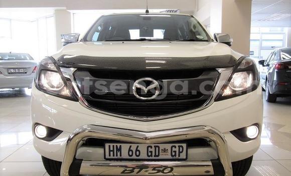 Nunua Ilio tumika Mazda BT-50 White Gari ndani ya Mankayane nchini Manzini Nunua Ilio tumika Mazda BT-50 White Gari ndani ya Mankayane nchini Manzini