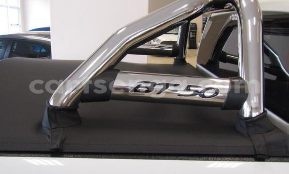 Nunua Ilio tumika Mazda BT-50 White Gari ndani ya Mankayane nchini Manzini Nunua Ilio tumika Mazda BT-50 White Gari ndani ya Mankayane nchini Manzini