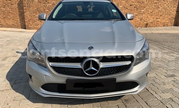 Acheter Occasion Voiture Mercedes‒Benz CLA-klasse Gris à Manzini, Manzini Acheter Occasion Voiture Mercedes‒Benz CLA-klasse Gris à Manzini, Manzini