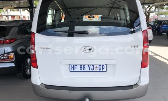 Acheter Occasion Voiture Hyundai H1 Blanc à Mondi, Hhohho Acheter Occasion Voiture Hyundai H1 Blanc à Mondi, Hhohho