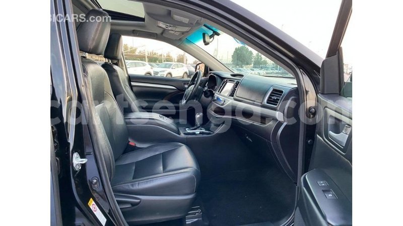 Big with watermark toyota highlander hhohho import dubai 16262