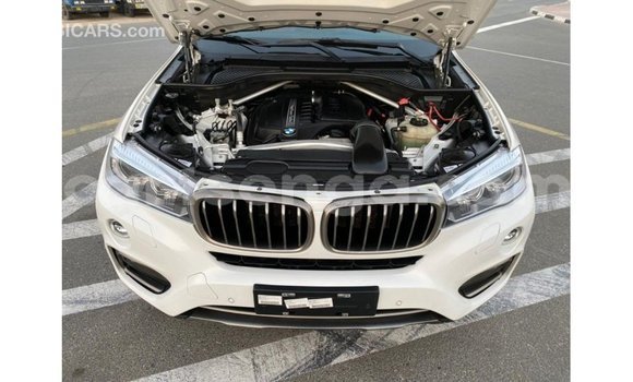 Buy Import BMW X6 White Car in Import - Dubai in Hhohho Buy Import BMW X6 White Car in Import - Dubai in Hhohho