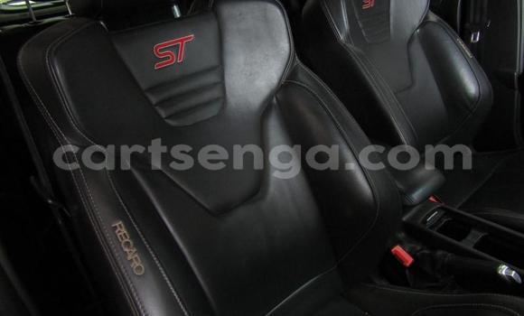 Acheter Occasion Voiture Ford Focus ST Rouge à Ezulwini, Hhohho Acheter Occasion Voiture Ford Focus ST Rouge à Ezulwini, Hhohho