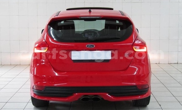 Acheter Occasion Voiture Ford Focus ST Rouge à Ezulwini, Hhohho Acheter Occasion Voiture Ford Focus ST Rouge à Ezulwini, Hhohho