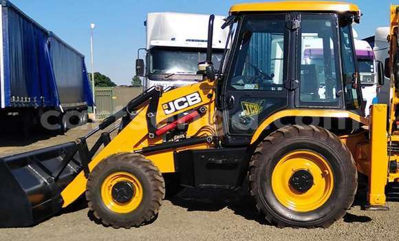 Buy Used Caterpillar 120 Beige Truck in Ezulwini in Hhohho