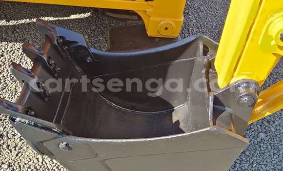 Nunua Ilio tumika Caterpillar 120 Beige Lori ndani ya Ezulwini nchini Hhohho Nunua Ilio tumika Caterpillar 120 Beige Lori ndani ya Ezulwini nchini Hhohho