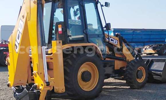 Nunua Ilio tumika Caterpillar 120 Beige Lori ndani ya Ezulwini nchini Hhohho Nunua Ilio tumika Caterpillar 120 Beige Lori ndani ya Ezulwini nchini Hhohho