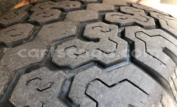 Acheter Occasion Voiture Toyota Hilux Gris à Ezulwini, Hhohho Acheter Occasion Voiture Toyota Hilux Gris à Ezulwini, Hhohho