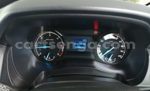 Nunua Ilio tumika Ford Everest White Gari ndani ya Ezulwini nchini Hhohho Nunua Ilio tumika Ford Everest White Gari ndani ya Ezulwini nchini Hhohho