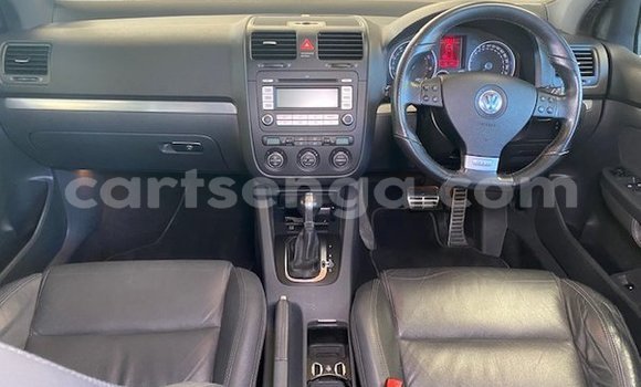 Nunua Ilio tumika Volkswagen Golf White Gari ndani ya Hluti nchini Wilaya ya Shiselweni Nunua Ilio tumika Volkswagen Golf White Gari ndani ya Hluti nchini Wilaya ya Shiselweni