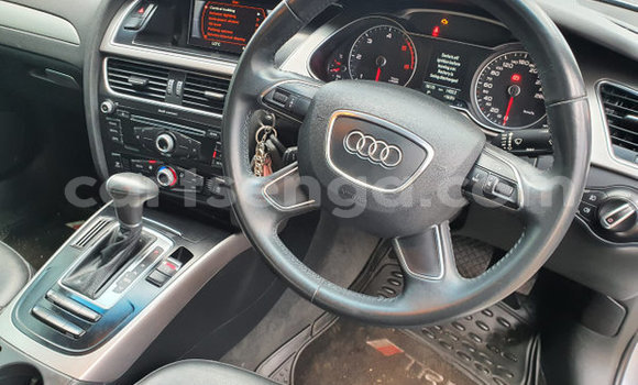 Nunua Ilio tumika Audi A4 Silver Gari ndani ya Hlatikulu nchini Wilaya ya Shiselweni Nunua Ilio tumika Audi A4 Silver Gari ndani ya Hlatikulu nchini Wilaya ya Shiselweni